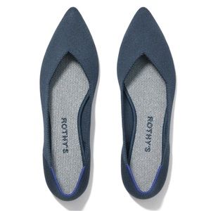 Rothy’s “The Flat” in Navy